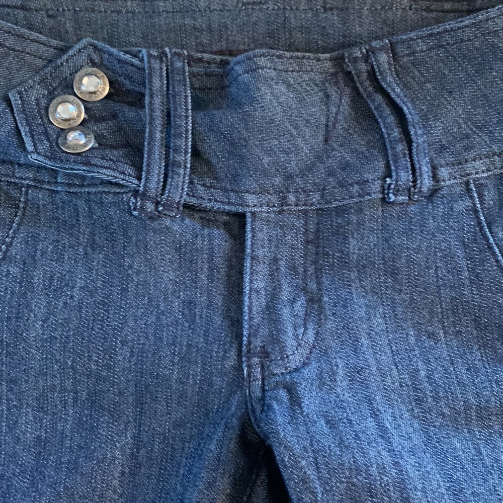 Pasion Size 5 Bermuda Shorts - Picture 3 of 6